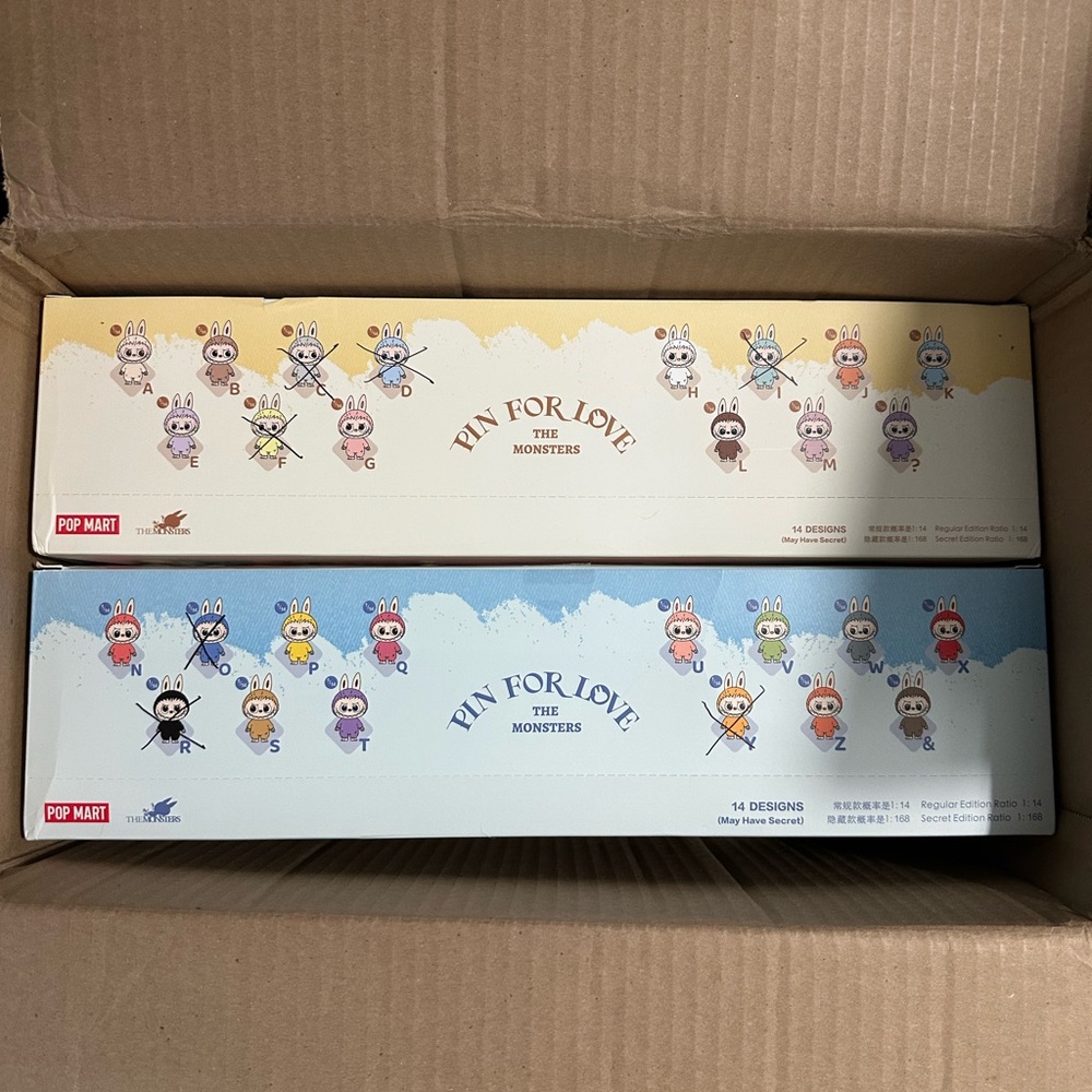 POP MART Vinyl Plush Pendant, Pin for Love Labubu, M - Picture 2 of 6